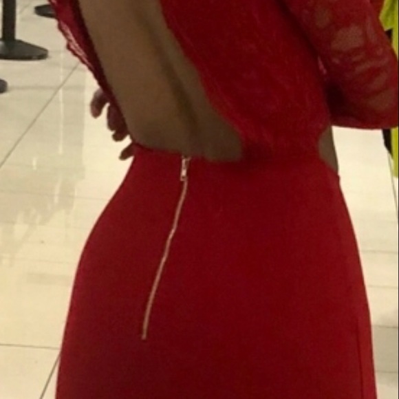 backless red lace long sleeve dress - Picture 10 of 10